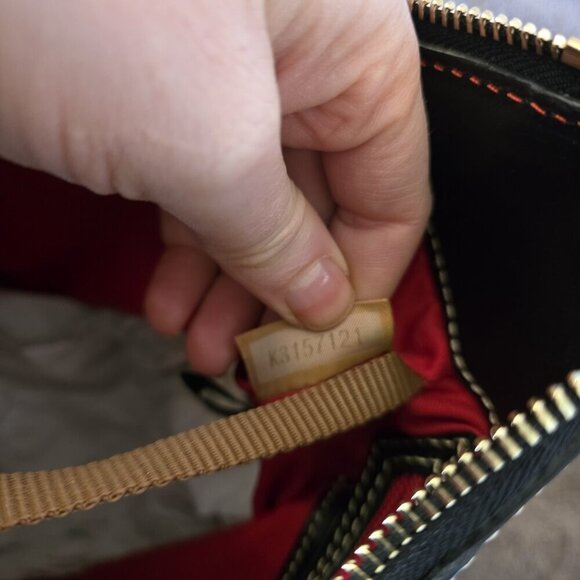 Dooney & Bourke Plumes Small Hobo NWT Rare Italian Coated Canvas - Picture 9 of 16